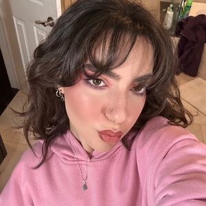 Meet your Posher, Talia